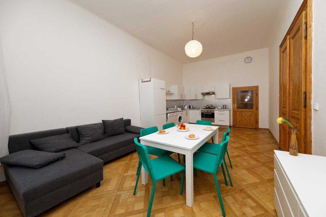 Apartment Manesova 4 Πράγα Εξωτερικό φωτογραφία